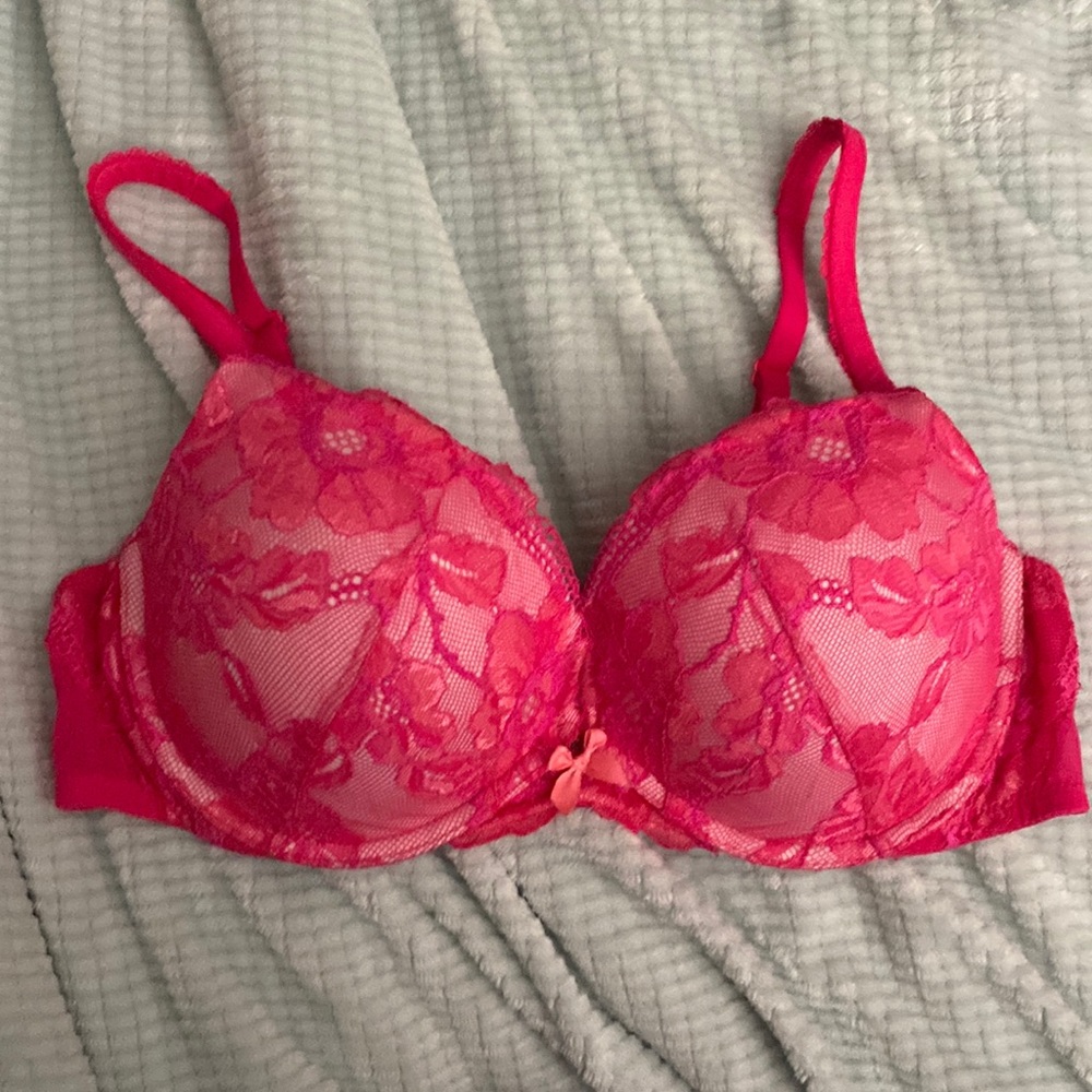 Victoria’s Secret Body by Victoria Push-Up Bright Pink Metallic Floral Lace Bra